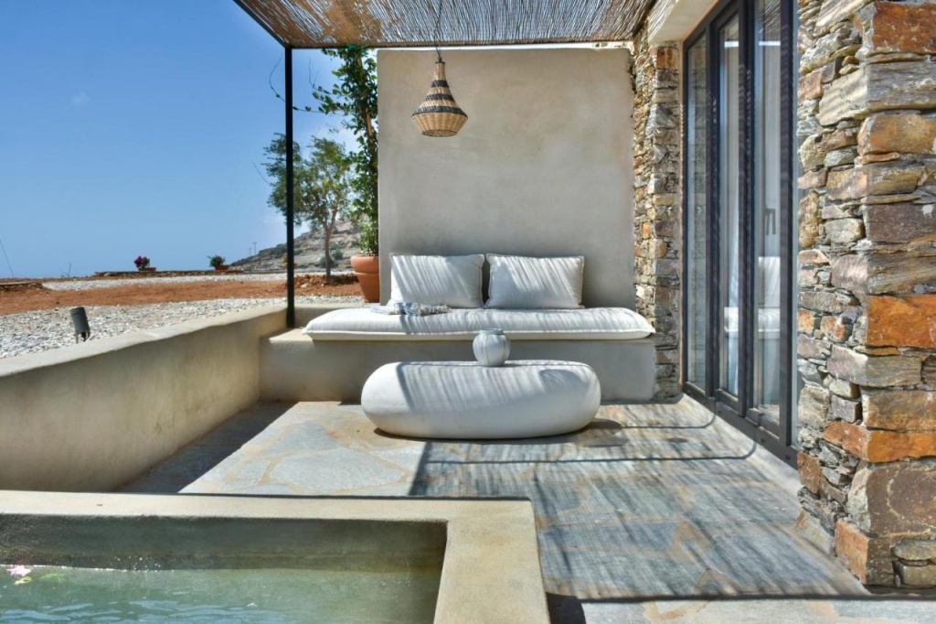 Balcony & Terrace
