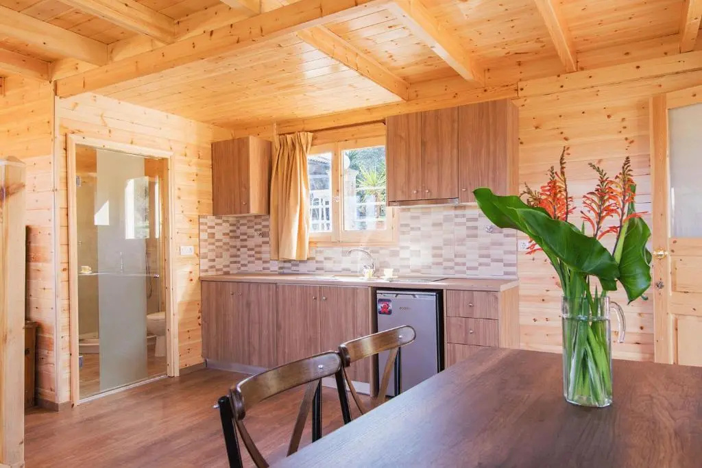 2 Bedrooms Cottage