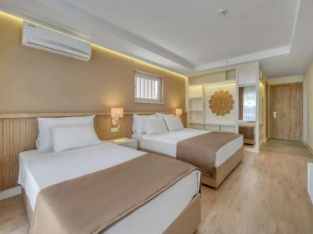 Standard room with balcony