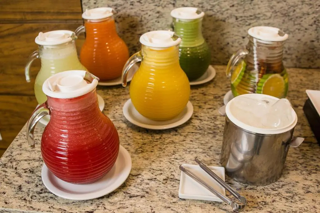 Food & Beverage