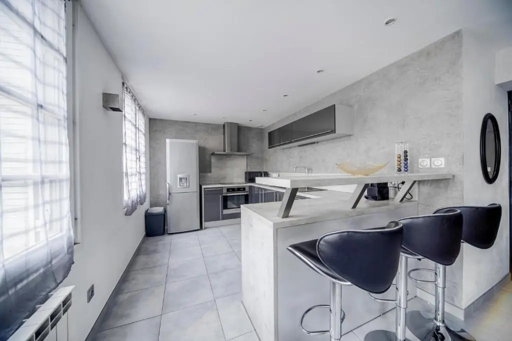 Afficher la photo 8 — La Chalaronne - appartement au coeur de la cité médiévale