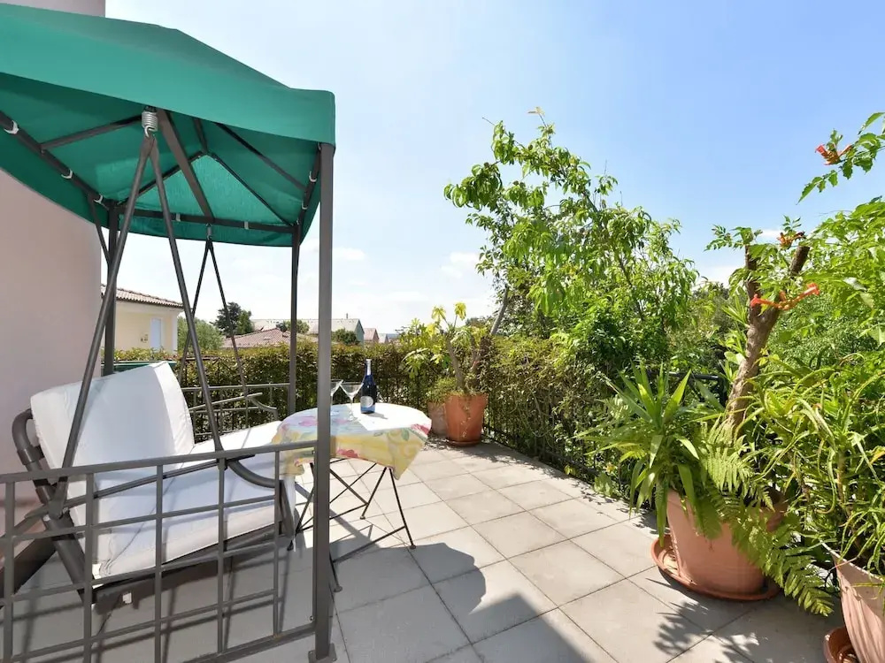 Lovely Flat in Deggendorf With Luxurious Furnishings With Southern Flair - фото 10