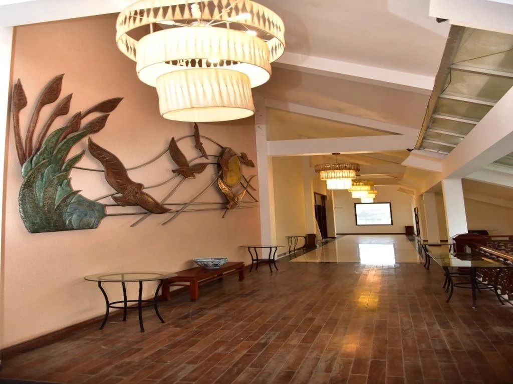 Lobby & Reception