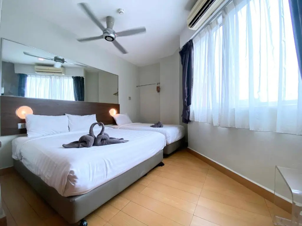 Standard Triple room