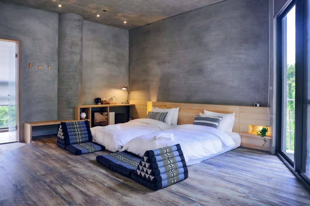 Deluxe Double room with balcony (twin beds)