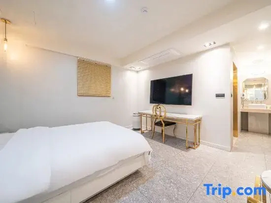 Prestige Suite