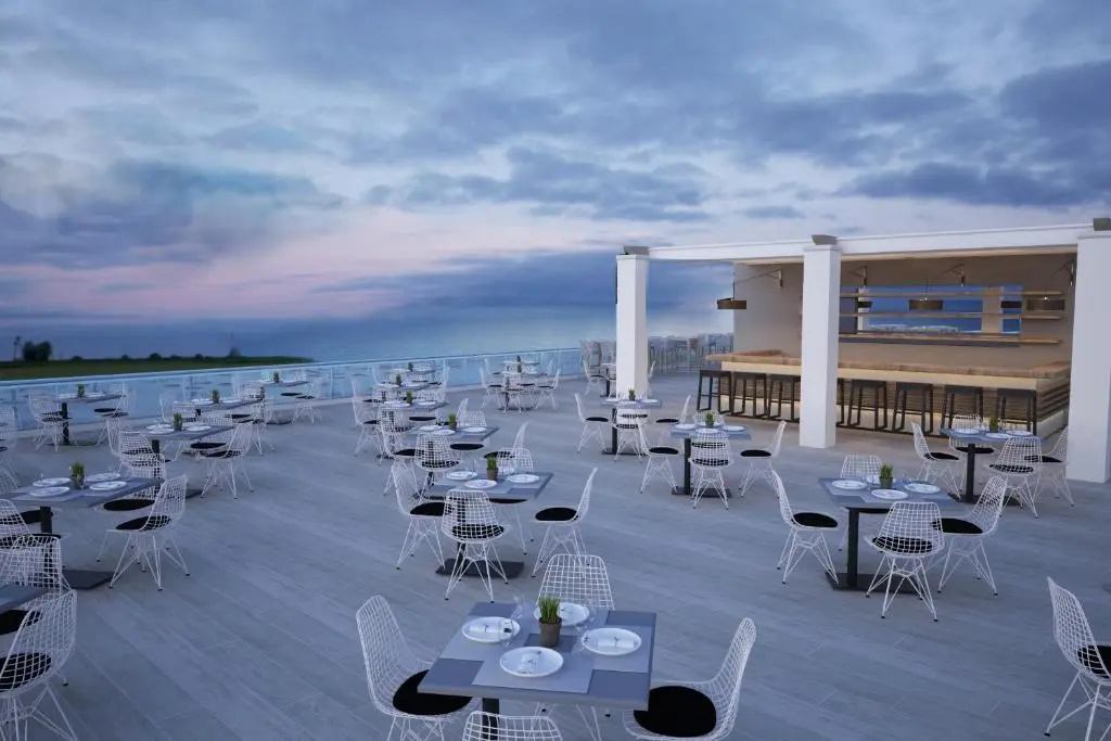 Beach & Waterfront
