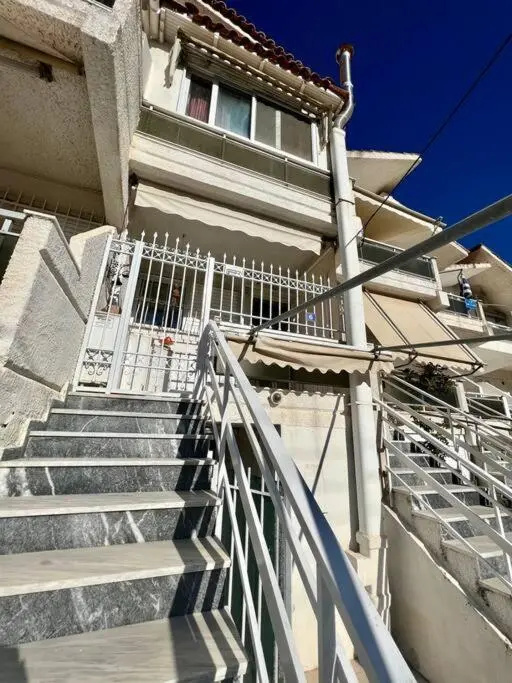 The SeaFront House