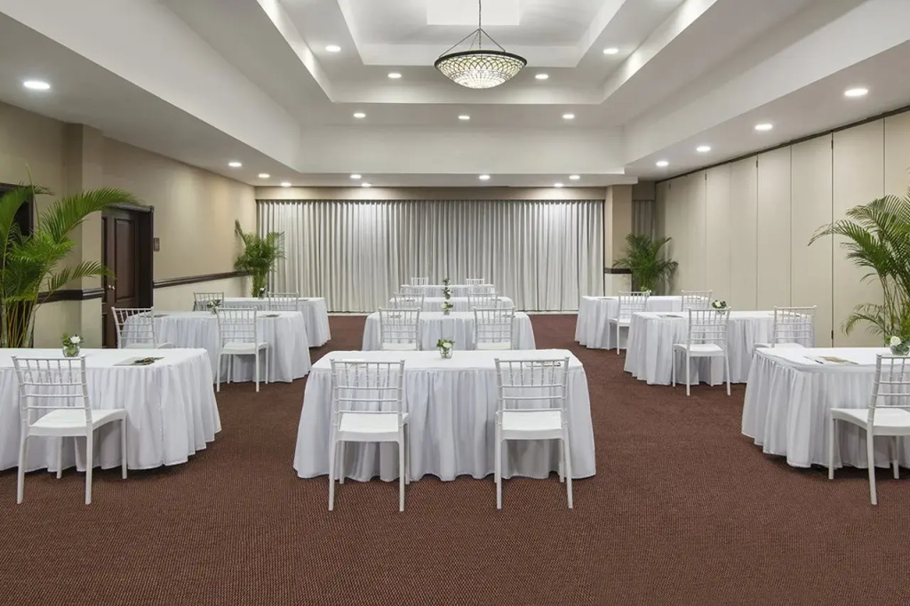 Hodelpa Garden Suites Golf & Convention Center - фото 35