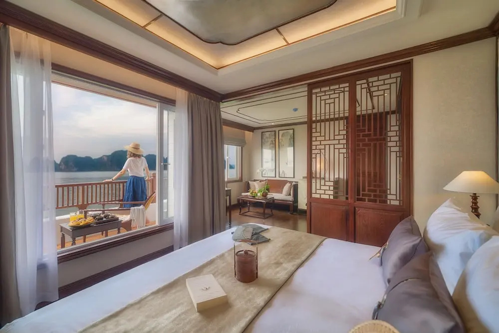 Double Junior Suite with balcony and with ocean view (full double bed)