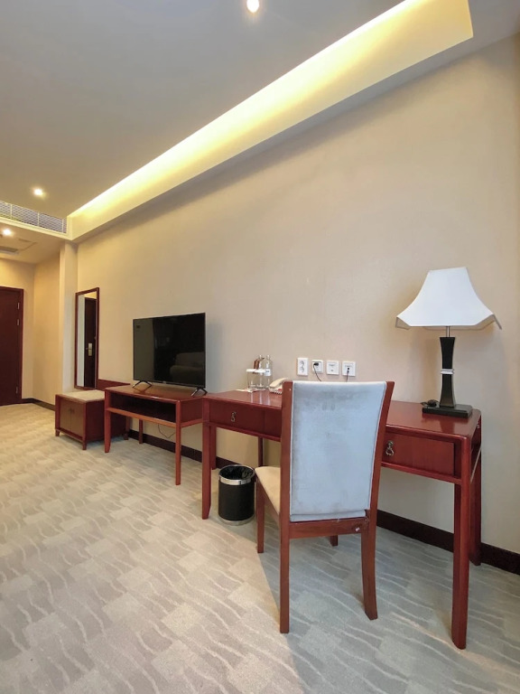 Люкс в Пекин Палас Soluxe Hotel Astana