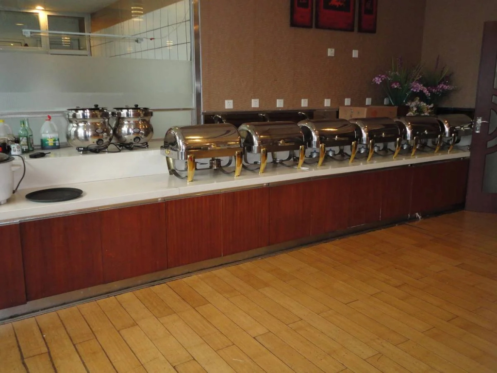 Food & Beverage