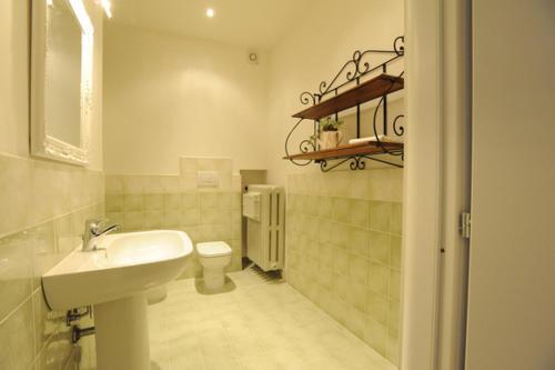 gallery_image_hidden_25