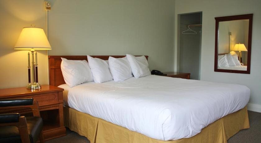 gallery_image_hidden_15