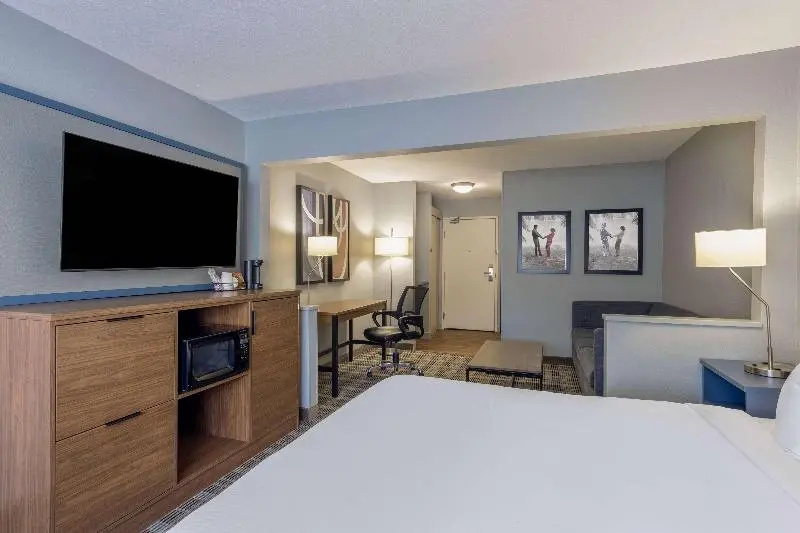 Double Studio (full double bed)