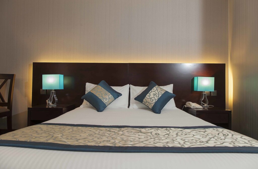 Novel Hotel City Center by null