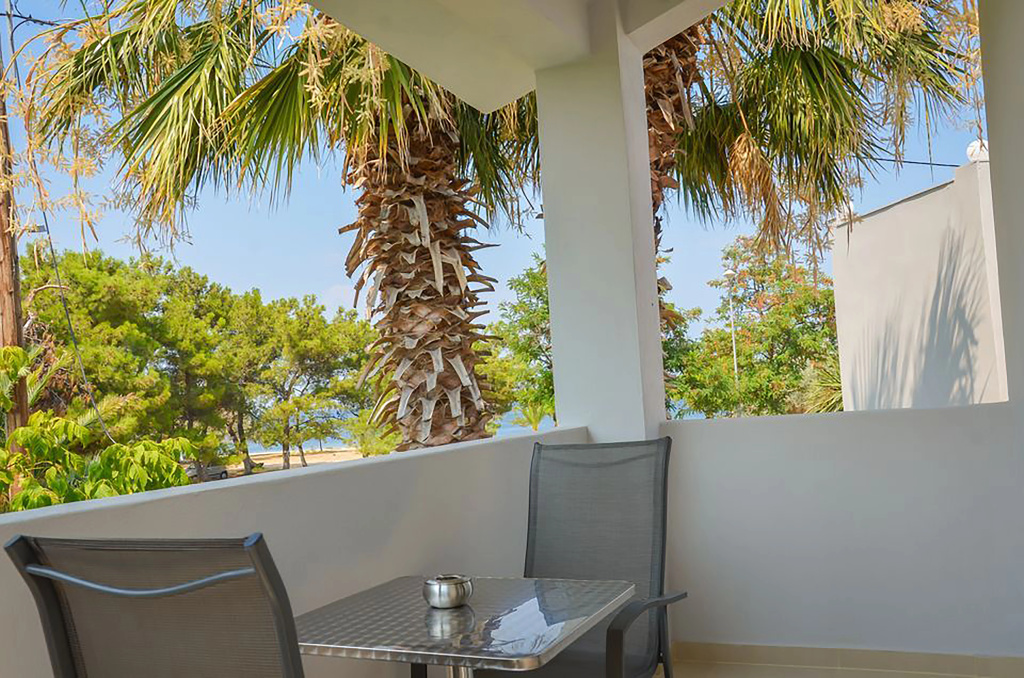 Balcony & Terrace