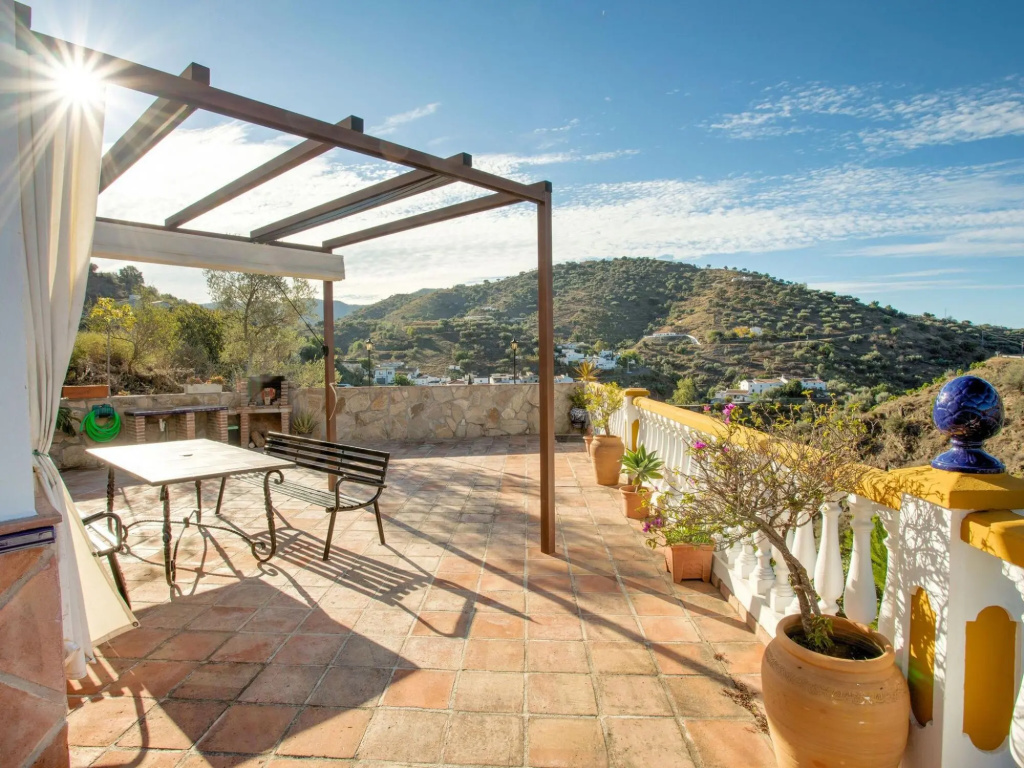 Secluded Holiday Home in Malaga With Private Pool