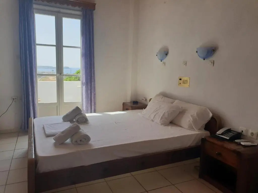 Standard Double room with sea view (full double bed)