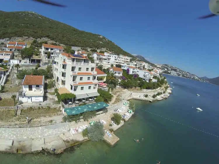 Beach & Waterfront