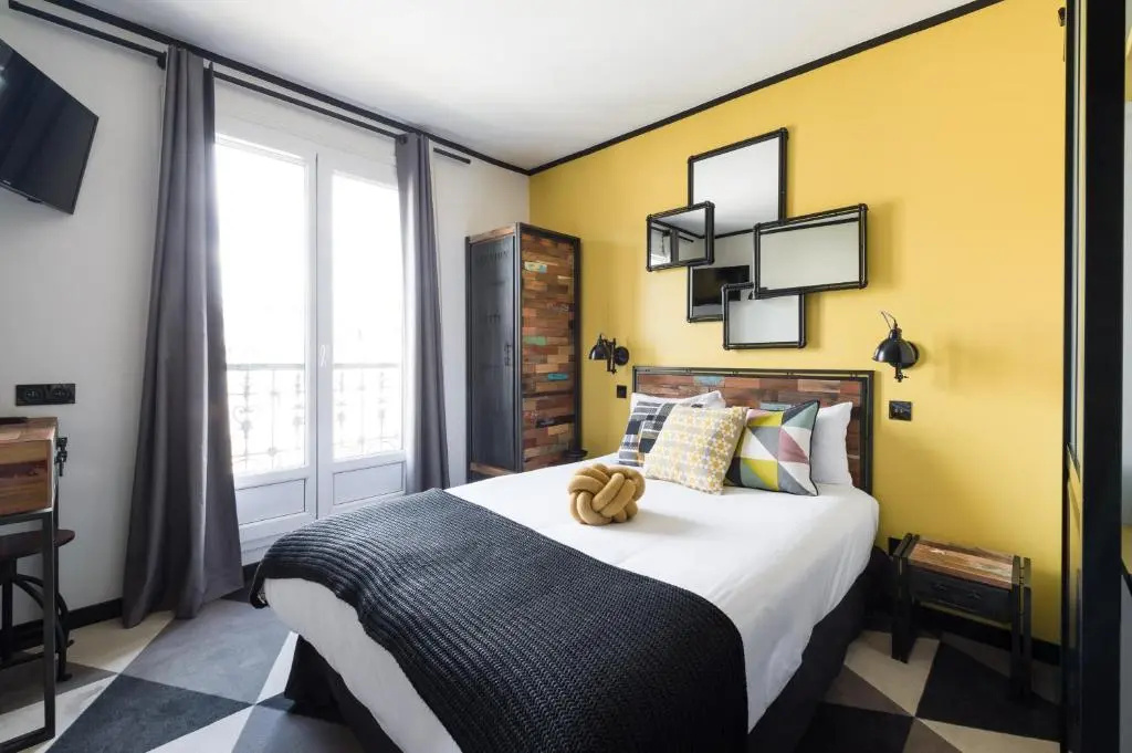 Madrigal hotel 48