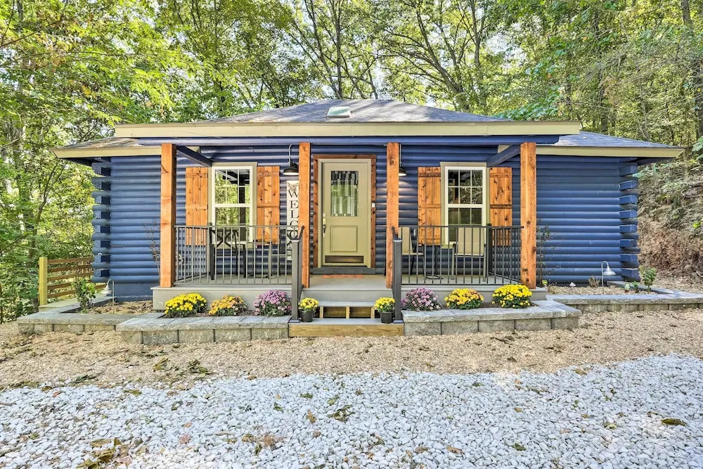 Secluded Table Rock Lake/branson Cabin w/ Hot Tub!