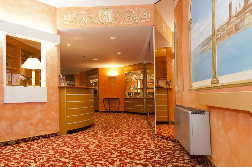 Voir la photo 2 — Hotel Majestic Alsace