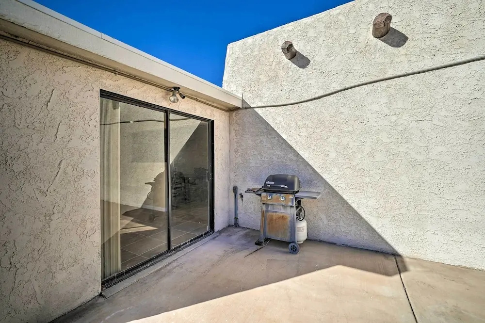 3 Mi to Lake Havasu: Home w/ Patio — фото 3