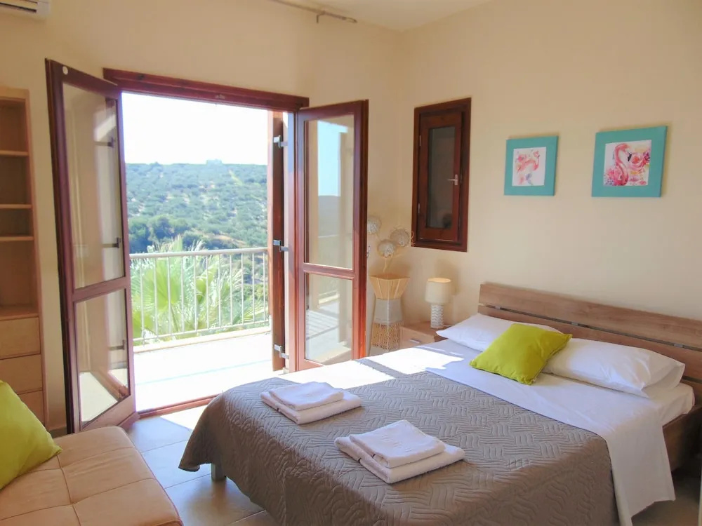 2 Bedrooms Comfort Villa with view
