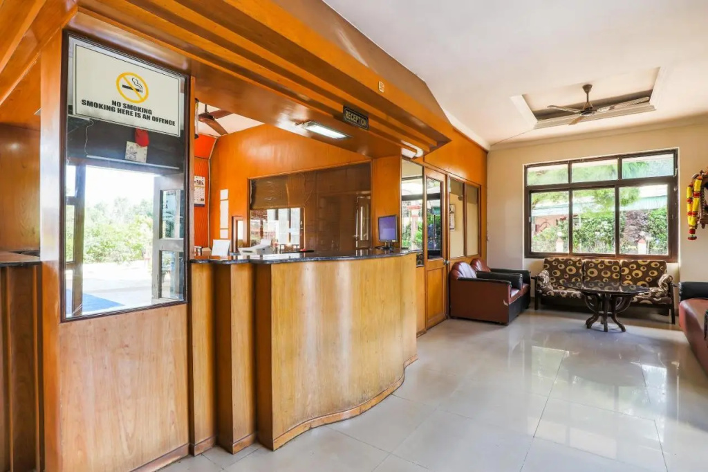Hotel Priti International