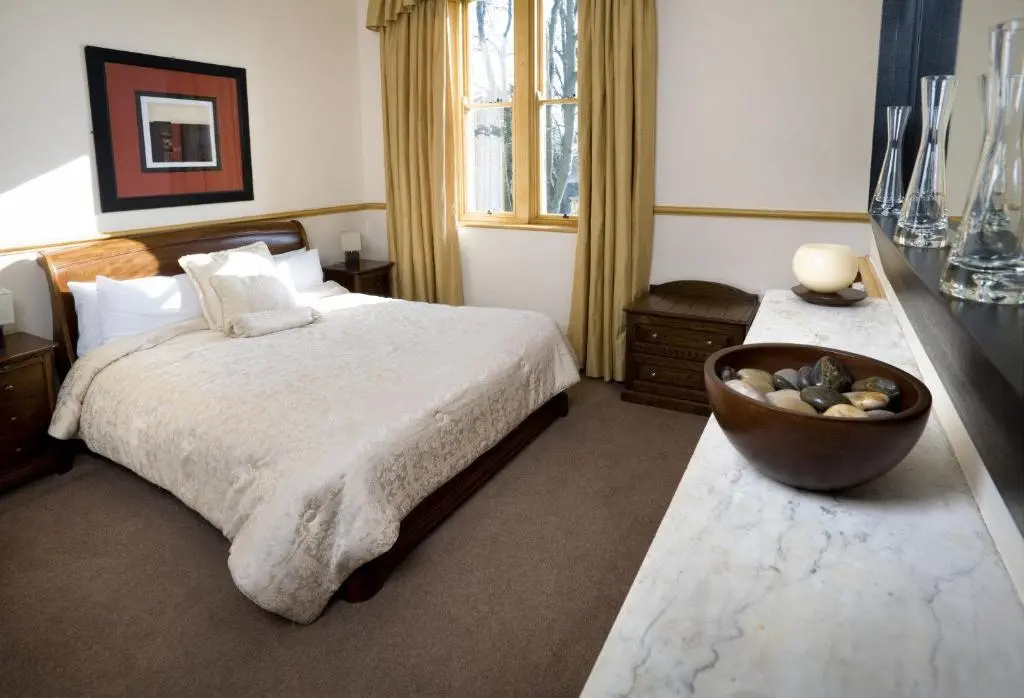 Luxury Double room (full double bed)