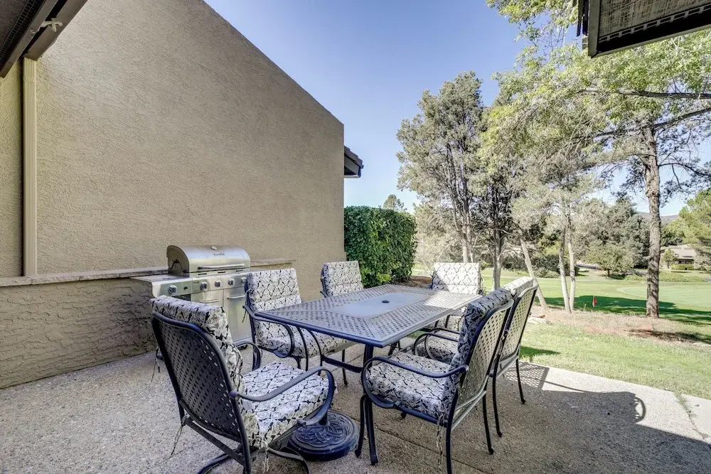 Sedona Home w/ Golf Course View & Pool Access!
