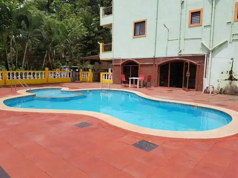 Krish Holiday Inn Baga - Général
