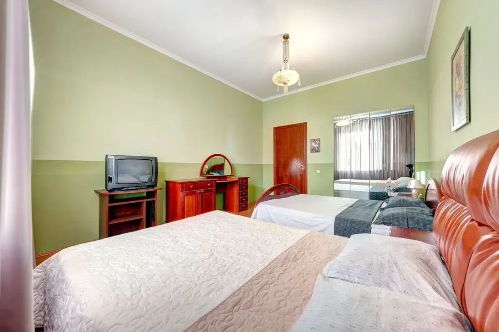 Apartments on Klovs'kyi