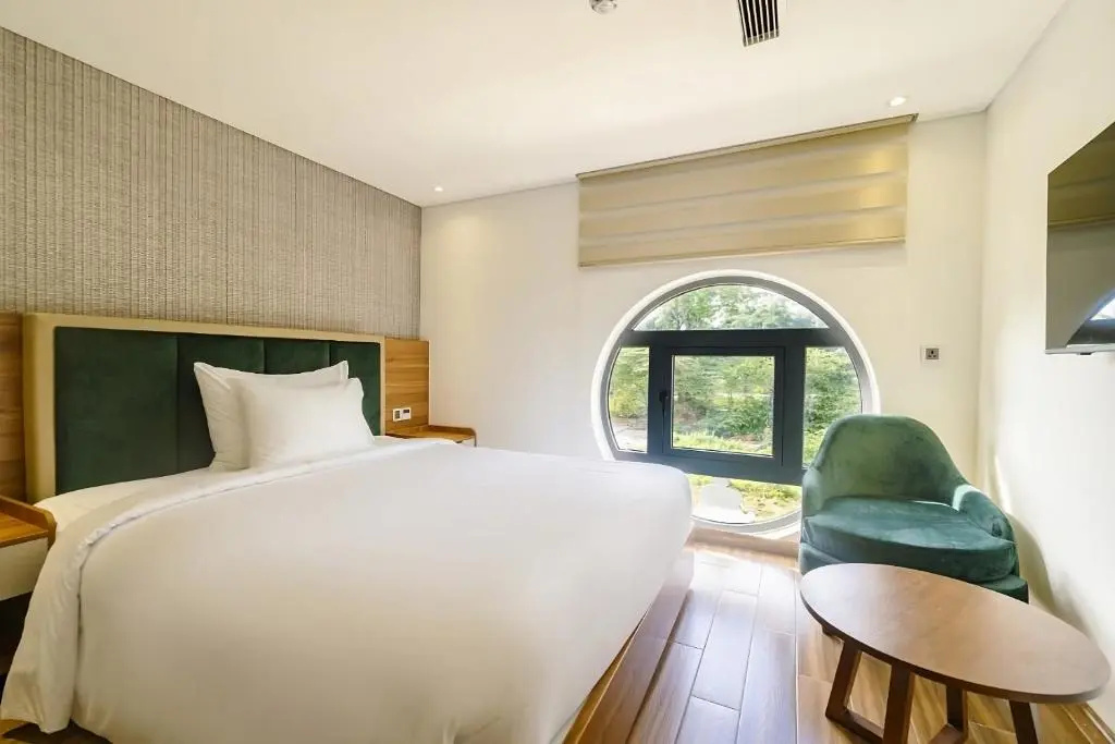 The Tahiti Beach Hotel Room Type - Deluxe Double room (full double bed)