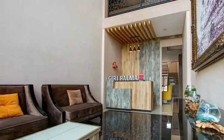 Lobby & Reception