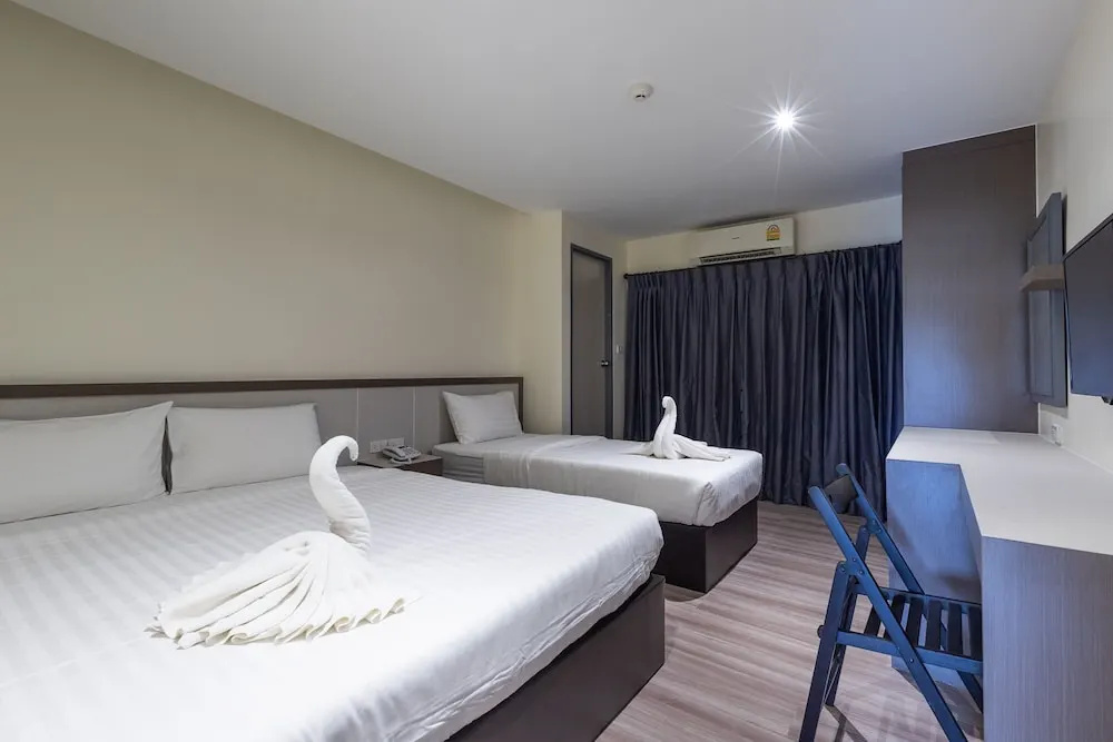ZEN Rooms Basic Rajprarop 5 Hotel