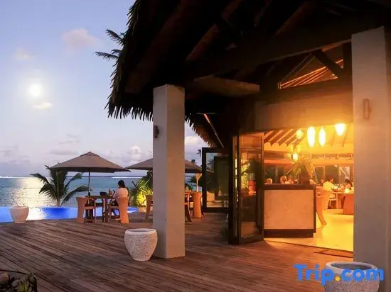 3 Bedrooms Standard room beachfront