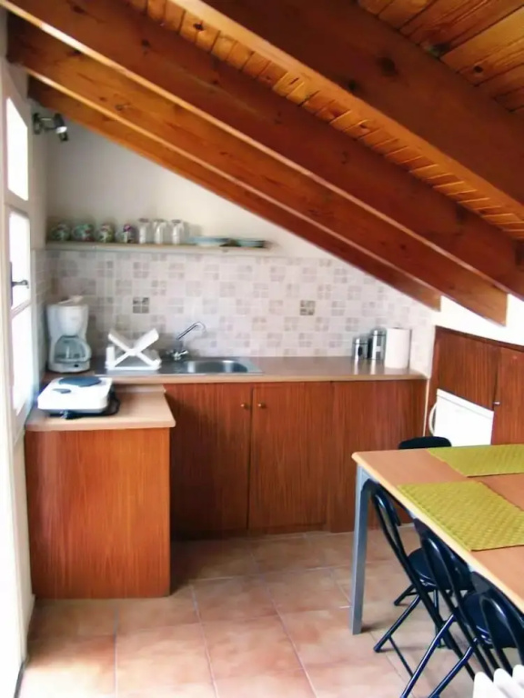 1 Bedroom Standard Quadruple Family room