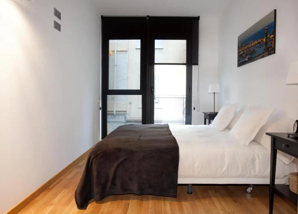 1 Bedroom Apartment with balcony