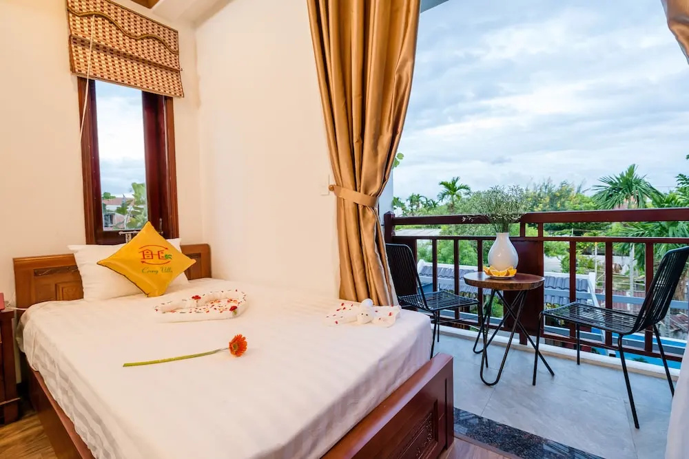 Deluxe Double room with balcony and with pool view (full double bed)