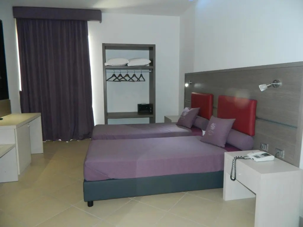 Standard Triple room with balcony