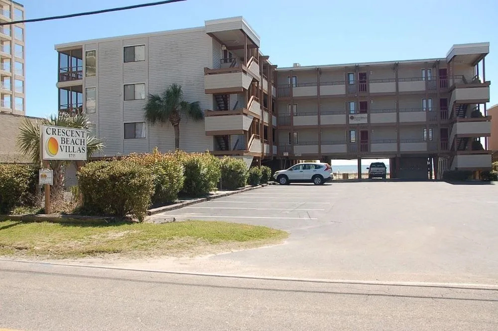 1068-201 Crescent Beach Villas - 2 Br Condo