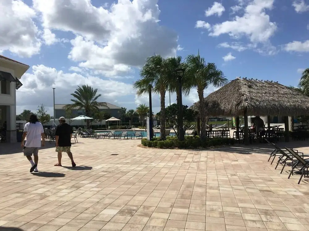 Family Place With Gorgeous View 4 Miles to Disney