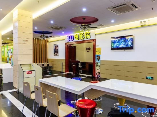 Food & Beverage