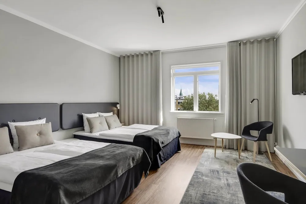 Premium Quadruple room