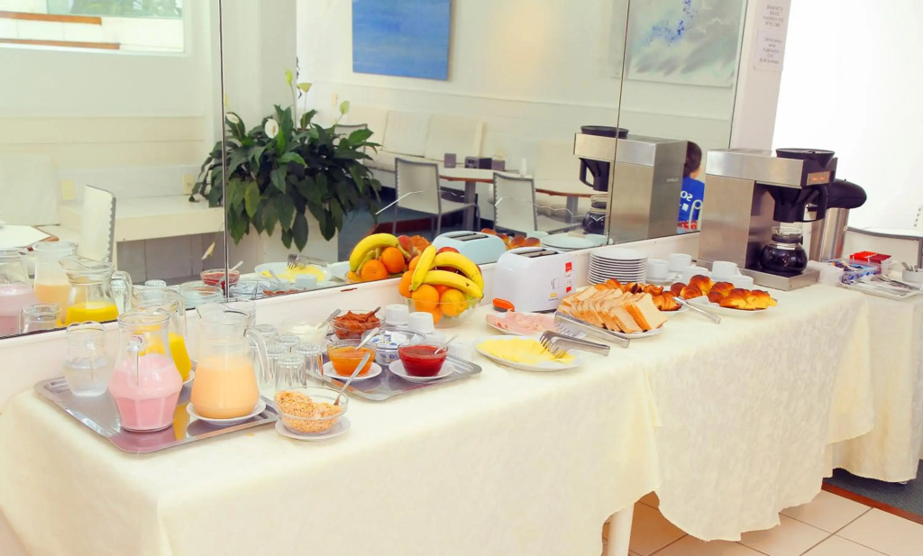 Hotel photo 11