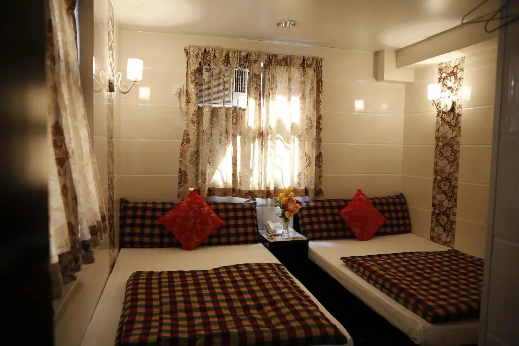 Deluxe Family room