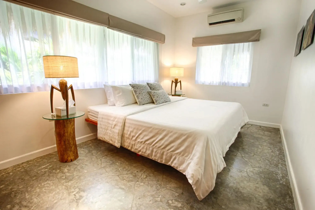 Salaya Beach Houses - фото 31