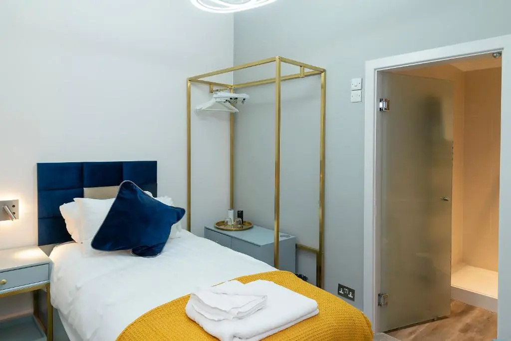 Standard Single room
